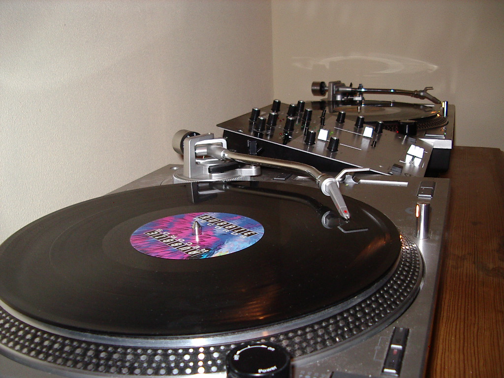 [img width=640 height=480 cacheid=000dfd03002802906c1cc9b41a01e65550]http://members.home.nl/blunt/tts/4.JPG[/img]