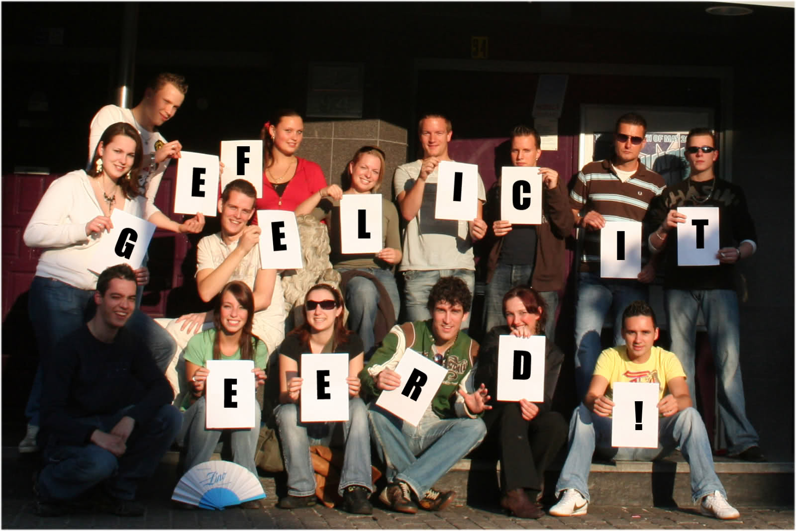 [img width=678 height=453 cacheid=000e4e380028cd9ea3e8b4e51e000614e9]http://i15.tinypic.com/6430m07.jpg[/img]