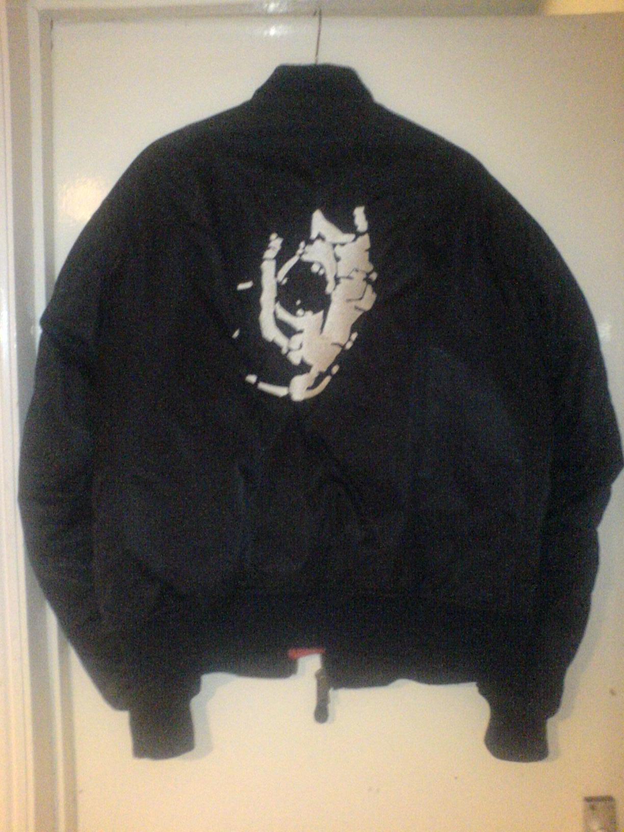 [img width=1024 height=1365 cacheid=000e60cd0028fd6b51ea2abd1a02003a10]http://www.drop-the-bomb.co.uk/image/Hellraiser3.jpg[/img]