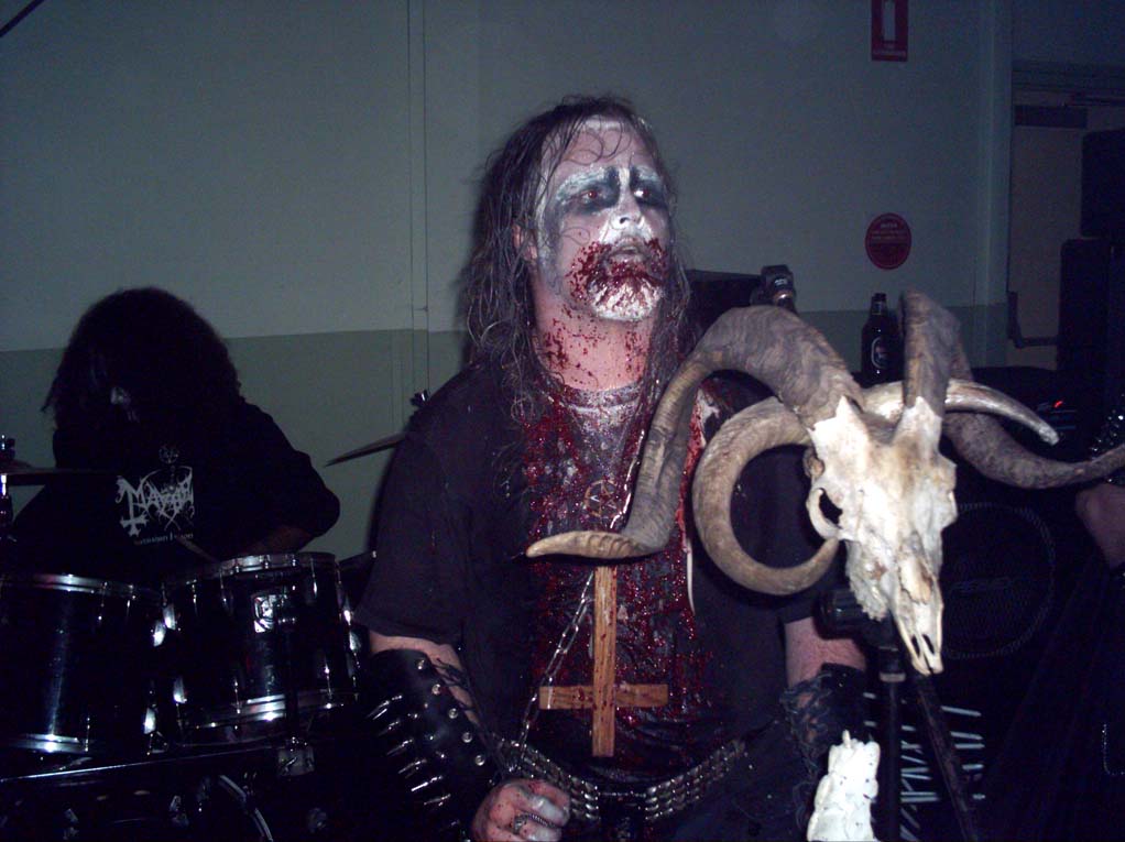 [img width=1022 height=765 cacheid=000e73a400292bff965f7a871a0204c110]http://www.fightdemback.org/files/phobosandazgorhblood2.jpg[/img]