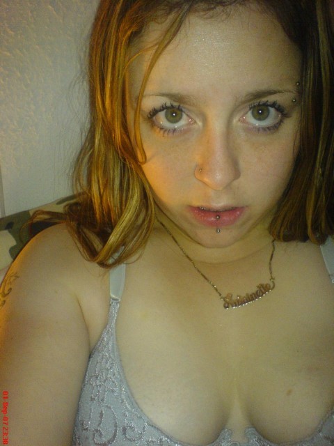 [img width=480 height=640 cacheid=000ea31d0029a1aed2ad8dc71a021032a3]https://album.partyflock.nl/20287544.jpg[/img]