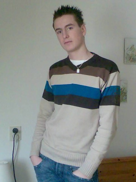 [img width=480 height=640 cacheid=000ea7bb0029ae56e32b7c381e00069d1e]https://album.partyflock.nl/18525958.jpg[/img]