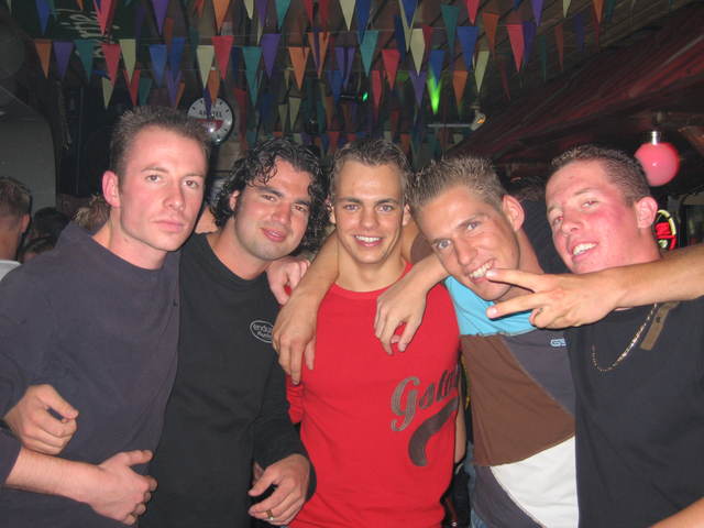 [img width=640 height=480 cacheid=000ebaeb0029d9cf00d9fb311e0006bb20]http://img88.imageshack.us/img88/7421/s033nw4.jpg[/img]