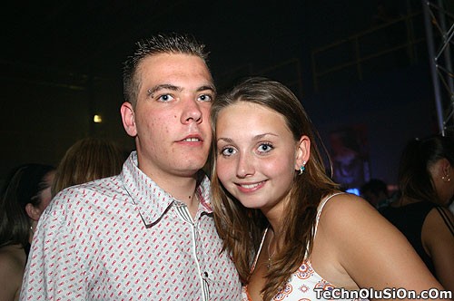 [img width=500 height=332 cacheid=000eca7a0029fd62a60bbdb61a021ac28a]https://album.partyflock.nl/11832629.jpg[/img]