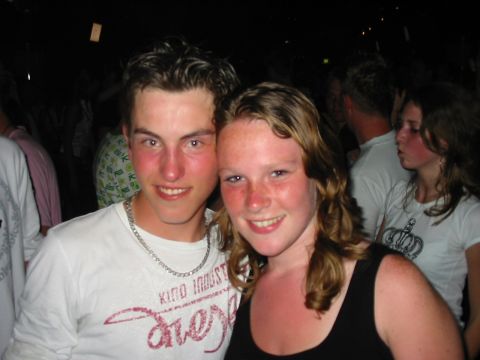 [img width=480 height=360 cacheid=000ee8d7002a40055617c3201e00071bcf]http://images.sugababes.nl/user_pics/1108/1108101_e33337d9cc.jpg[/img]