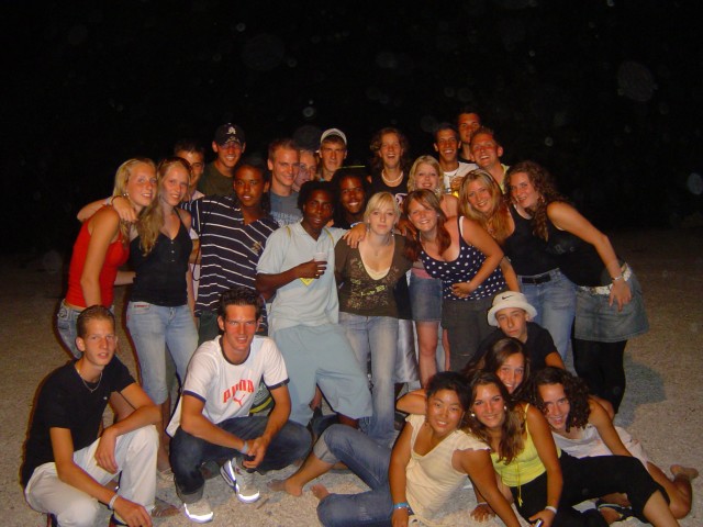 [img cacheid=000f0d6c002a95061bbff0091e00075ff5]https://partyflock.nl/images/album/824324.jpg[/img]