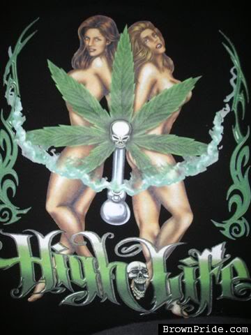 [img width=360 height=480 cacheid=000f16d3002aa9dcd1c6ce191e00076fa9]http://i154.photobucket.com/albums/s280/esecholo213/weedgirls.jpg[/img]