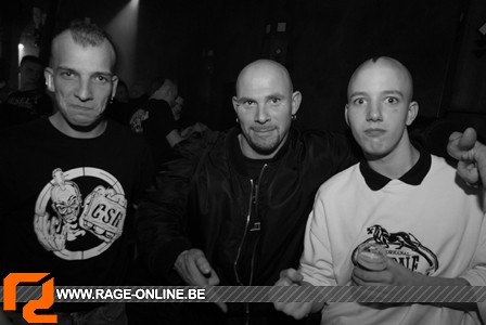 [img cacheid=000f2ced002adbbfdc6a91091e0007a5e5]https://album.partyflock.nl/7013835.jpg[/img]