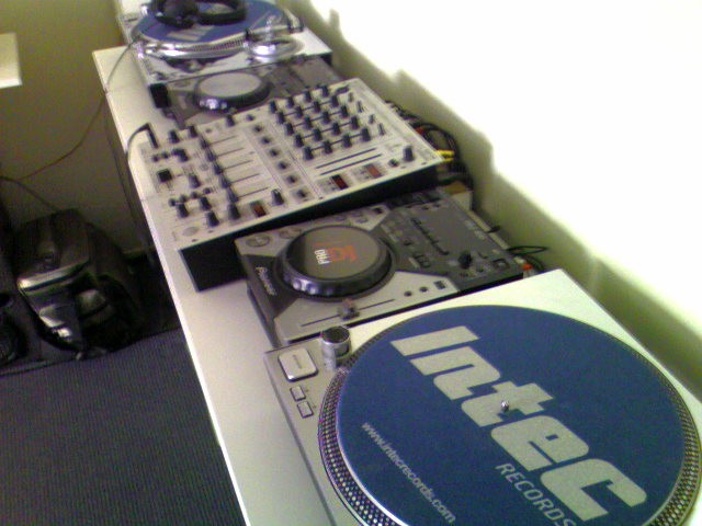 [img width=640 height=480 cacheid=000fe7be002c61eac537a3b51a0251d082]https://album.partyflock.nl/46623037.jpg[/img]