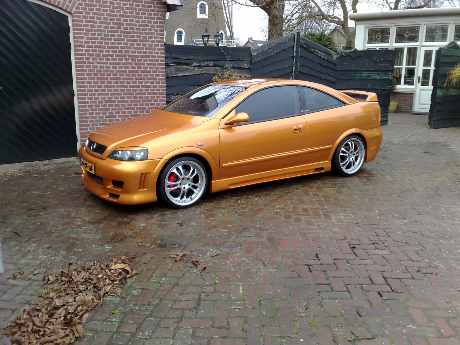 [img width=1024 height=768 cacheid=0010359e002cf7200cc7e7be1a0261f53c]http://i33.tinypic.com/24wc5kl.jpg[/img]