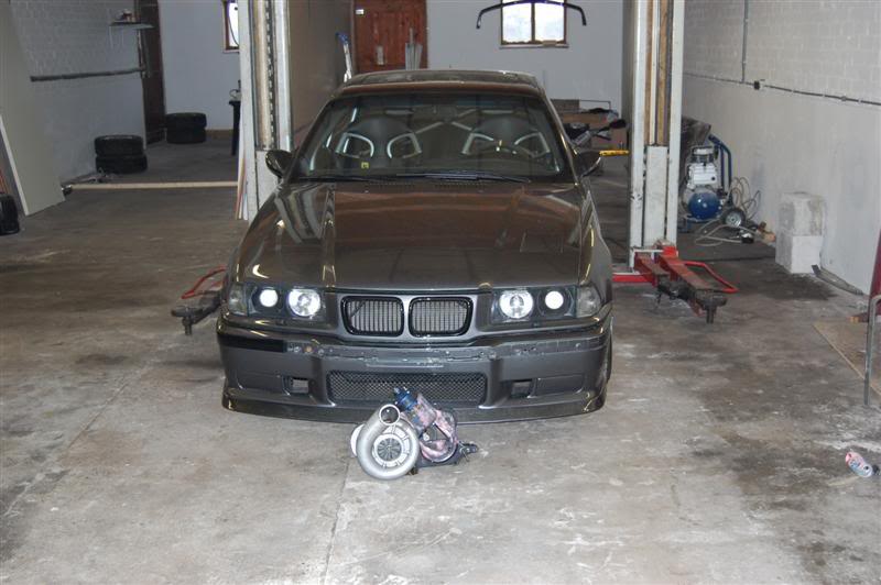 [img width=800 height=532 cacheid=001055af002d2ff99d2d59091a026e4e7a]http://i15.photobucket.com/albums/a373/PaulMpower/front2Medium.jpg[/img]