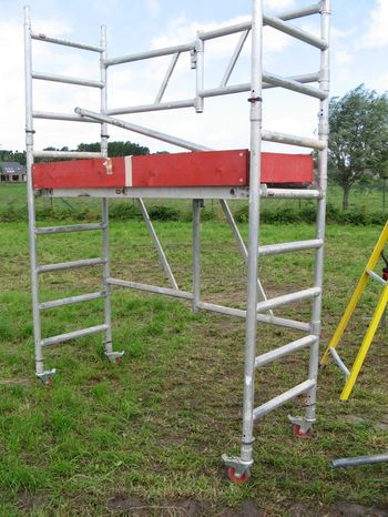 [img width=350 height=466 cacheid=00109d2f002dabe6b7768fbf1a028508fd]http://www.pclaeys.be/Weblog/Stelling%20werk%20K.jpg[/img]