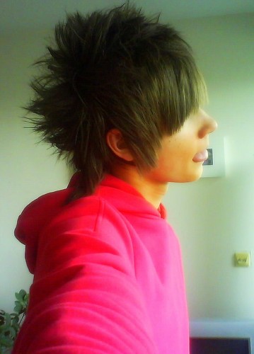 [img width=359 height=500 cacheid=0010b3f1002dd03847de18c01a028b7329]http://images.sugababes.nl/user_pics/1487/1487976_c46f919ed7.jpg[/img]