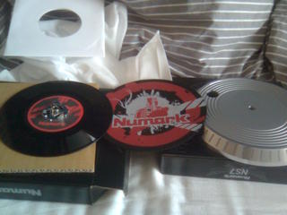 [img width=320 height=240 cacheid=0010f333002e32ff56dd4e4a1a029be968]http://img706.imageshack.us/img706/4577/afb143.jpg[/img]