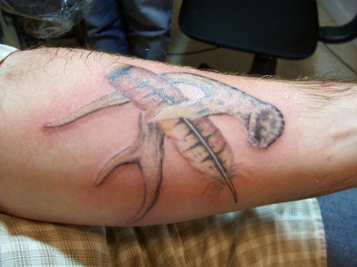 [img width=516 height=387 cacheid=0010f78c002e39cdf60948201a029cec40]http://sommersendoriginals.com/myPictures/arthurs_tattoo_fresh_off_the_needle_rs.jpg[/img]