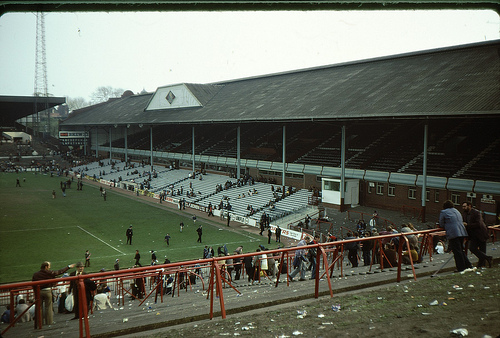 [img width=500 height=338 cacheid=0011811e002efcd130fa18cf1a02b7d7ce]http://farm4.static.flickr.com/3527/4059324200_de77a88def.jpg[/img]