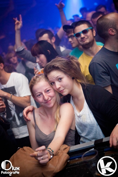 [img width=400 height=600 cacheid=0012154a002faeb2aa86b39b1a02cc9232]http://www.kozzmozz.com/images/upload/kozzmozz/11-12-17-Foto/dlux_04.jpg[/img]