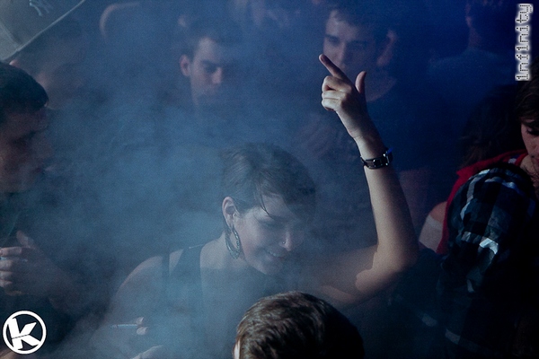 [img width=600 height=400 cacheid=001215a7002faf0f3e0311a11a02cc9232]http://www.kozzmozz.com/images/upload/kozzmozz/11-12-17-Foto/infinity_33.jpg[/img]