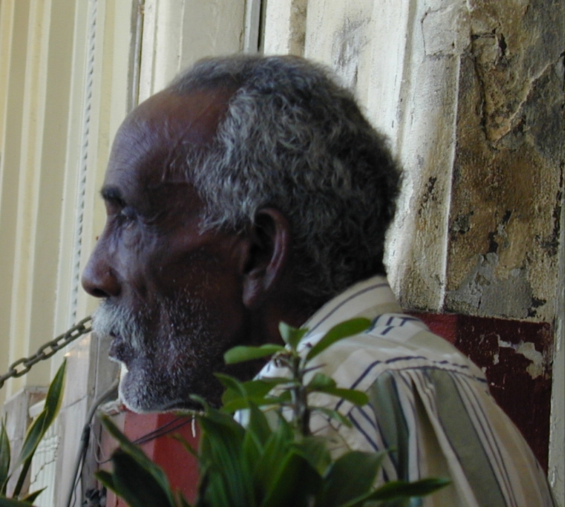 [img cacheid=0012a62a0008be2e53bd447d1b000e971d]http://www.melhus.com/cuba2000/TN_Dscn2381%20Den%20gamle%20mannen.JPG[/img]