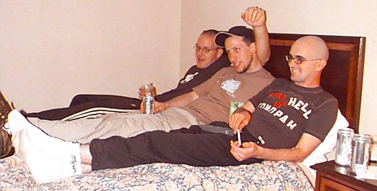 [img cacheid=0012f2dd000b58e0e01ddef91a001e88ac]http://www.clickass.org/~tgz/pix/magfest/mini-bed.jpg[/img]