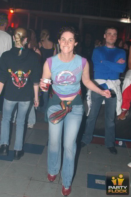 [img cacheid=00139eaa000a62e4e077b00a1a016203fd]https://photo.partyflock.nl/images/35797/main/166246.jpg[/img]