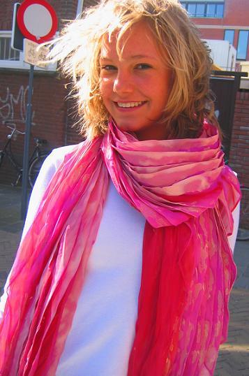 [img width=357 height=538 cacheid=0013a40a0020ca33cfdcbebd1a012e7dfe]http://www.zoetmulderworksofart.nl/images/catalogus/normal.php?groot=169[/img]