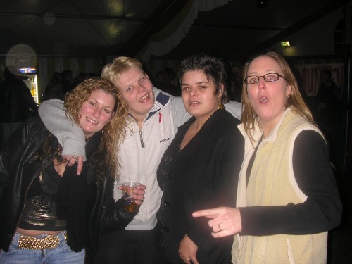 [img width=500 height=375 cacheid=0013ec7e000e90ebb5eb6b291a01a88ad8]http://www.mijnalbum.nl/Foto=WECABXIF[/img]