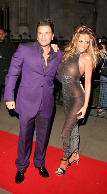 [img width=221 height=400 cacheid=00140bfe002837a84142f8191a01eae3d5]http://img.timeinc.net/who/pap/061009/jordanpeter_1.jpg[/img]