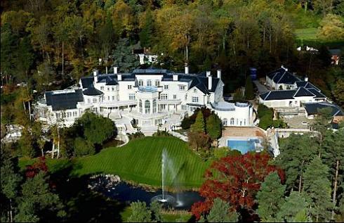 [img width=490 height=317 cacheid=0014328b002d24fa77ca7e8d1a026bcf52]http://cheazles.files.wordpress.com/2005/11/Updown%20Court.jpg[/img]