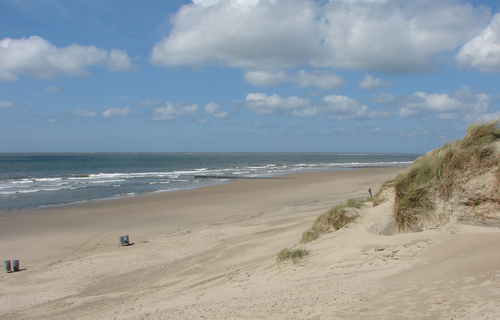 [img width=500 height=320 cacheid=0015d65c0031e8051a5511b51a02dc15e5]http://www.indeboogerd.nl/cmslib/www.indeboogerd.nl/boogerd/fotoboek/groot/fol2-zee-strand-duin.jpg[/img]
