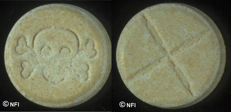 [img width=959 height=464 cacheid=0015d7010031e8bcdb75d5b61a02dc26f2]http://i39.tinypic.com/vb7a1.jpg[/img]