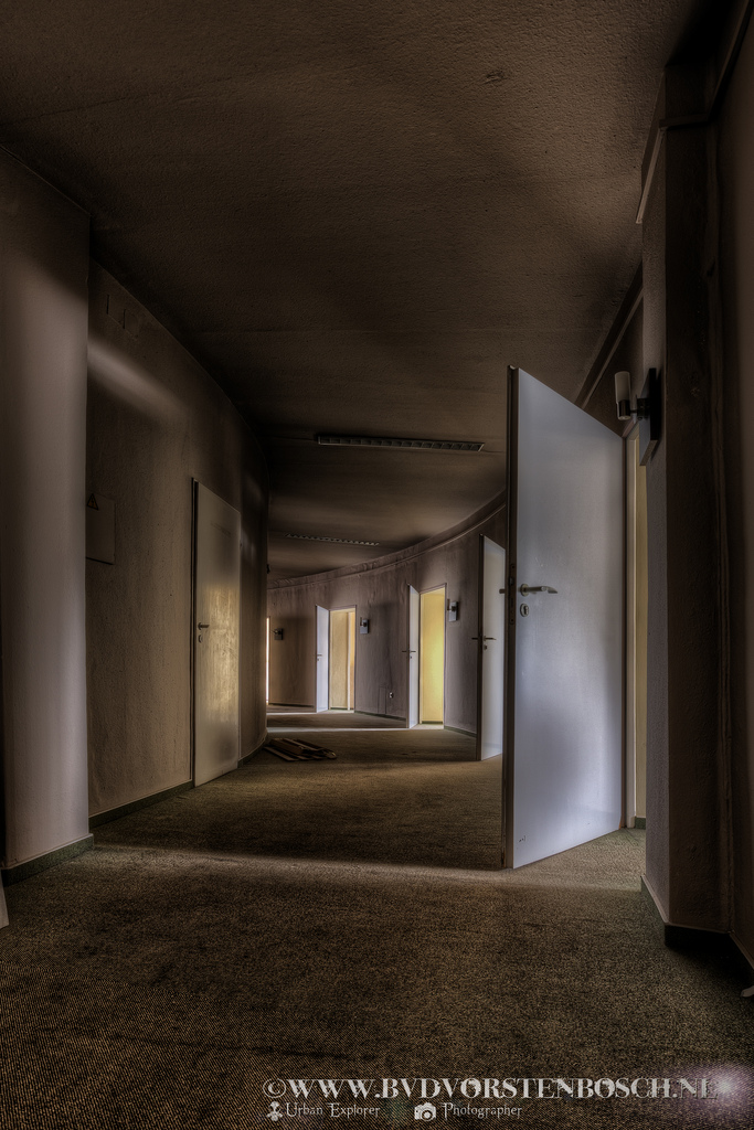 [img width=683 height=1024 cacheid=0015e37b0031f71b2b6a3e8d1a02dd5d79]http://farm3.staticflickr.com/2893/9677435067_8f9d245879_b.jpg[/img]