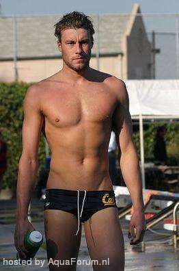 [img width=262 height=396 cacheid=0015e63d0031fa312bad5ed81a02ddace0]http://www.aquaforum.nl/gallery/upload/924474_0_82_152926d550c05002428b20d259e3fd91460.jpg[/img]