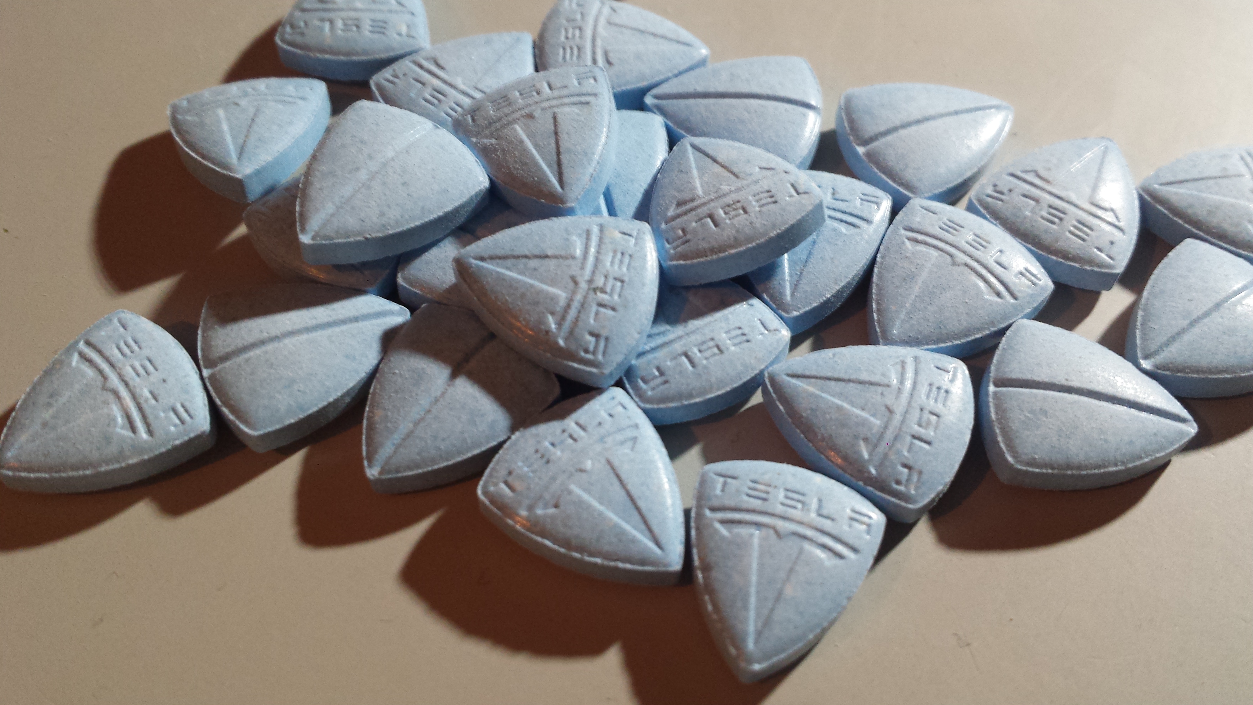 [img width=1024 height=576 cacheid=00162df100324bd7a12ff5401a02e689ba]http://static.afbeeldinguploaden.nl/1505/104973/QmrpYCGu.jpg[/img]