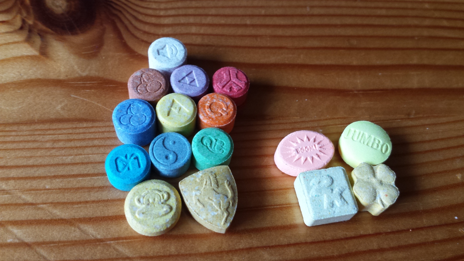 [img width=1024 height=576 cacheid=00163b2000325ad1371cd1491a02e86eac]http://i65.tinypic.com/30mssxk.jpg[/img]