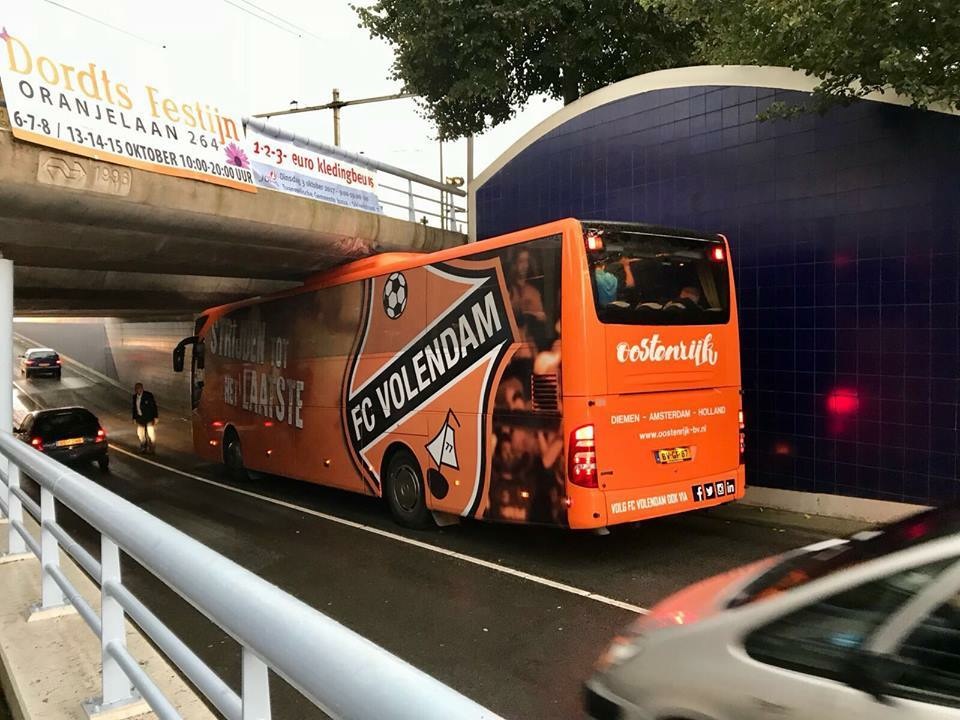 [img width=960 height=720 cacheid=001648c9003269e715b1a74a1a02eb677c]https://album.partyflock.nl/84601410_1271806466.jpg[/img]