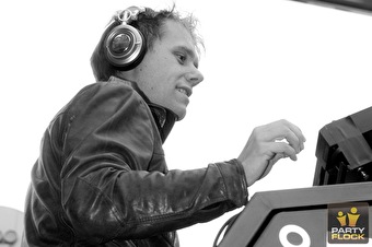 Armin van Buuren lanceert kledinglijn