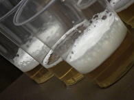 'Meer dan twee drankjes halen op festival moet verboden worden'
