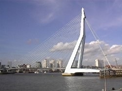 Rotterdam houdt brug in de gaten tijdens FFWD