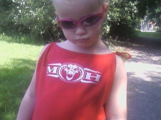 mindcontroller           http://www.youtube.com/watch?v=I1F_mcBxaHQ&featu